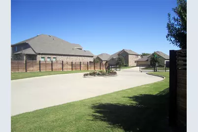 1904 Highlander Court, Fort Worth, TX 76120 - Photo 18
