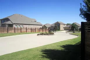 1904 Highlander Ct, Fort Worth, TX 76120 - Photo 18