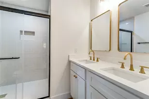 10733 Sandalwood Dr, Dallas, TX 75228 - Photo 10
