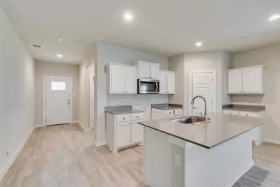 644 Turtle Creek Park Trail, Alvarado, TX 76009 - Photo 2
