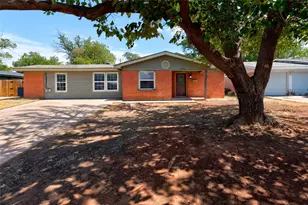 2001 Westview Dr, Abilene, TX 79603 - Photo 2
