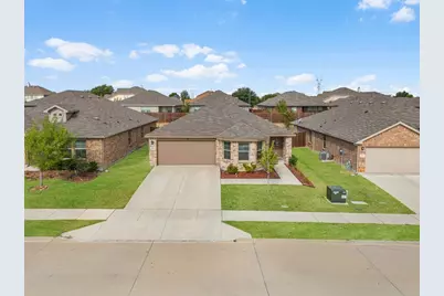 9509 Golden Summit Drive, Fort Worth, TX 76131 - Photo 6