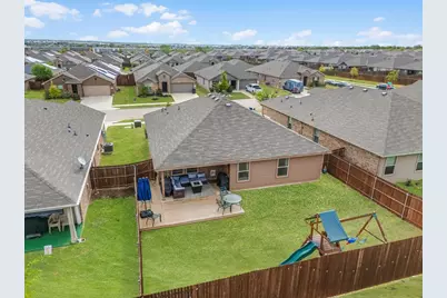 9509 Golden Summit Drive, Fort Worth, TX 76131 - Photo 8