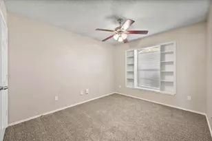 926 Tennis Villa Dr, Arlington, TX 76017 - Photo 14