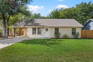 110 Shady Springs Dr, Runaway Bay, TX 76426 - Photo 1