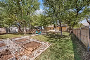 110 Shady Springs Dr, Runaway Bay, TX 76426 - Photo 20