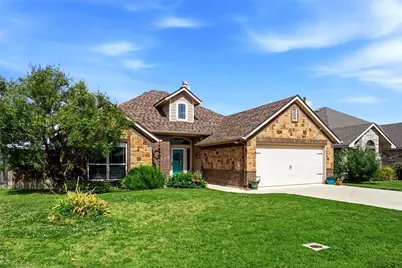 1832 Town Creek Circle, Weatherford, TX 76086 - Photo 2