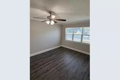 725 Willow Street, Hurst, TX 76053 - Photo 4