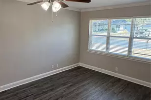 725 Willow St, Hurst, TX 76053 - Photo 4