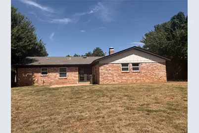 725 Willow Street, Hurst, TX 76053 - Photo 2