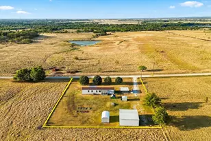 934 Elm Grove Rd, Valley View, TX 76272 - Photo 4