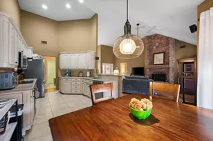 6511 Westover Dr, Granbury, TX 76049 - Photo 14