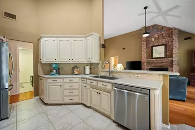 6511 Westover Drive, Granbury, TX 76049 - Photo 16