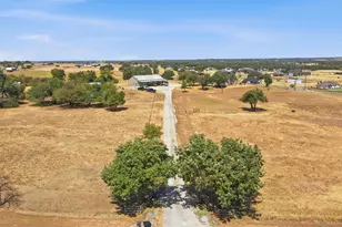 100 Shadle Ridge Ct, Poolville, TX 76487 - Photo 2
