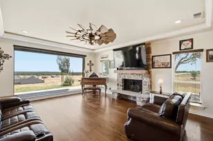 100 Shadle Ridge Ct, Poolville, TX 76487 - Photo 4