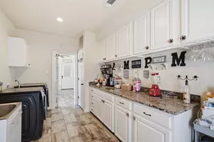100 Shadle Ridge Ct, Poolville, TX 76487 - Photo 24