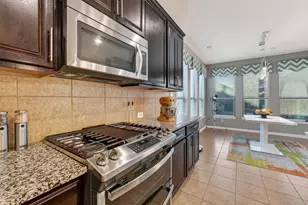 808 Green Coral Dr, Little Elm, TX 75068 - Photo 8