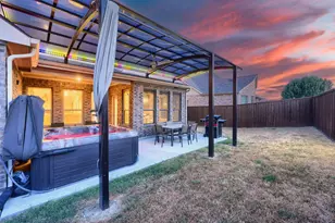 808 Green Coral Dr, Little Elm, TX 75068 - Photo 2