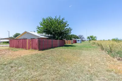 201 & 203 Bluebonnet Drive, Winters, TX 79567 - Photo 38