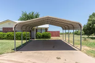 201 & 203 Bluebonnet Dr, Winters, TX 79567 - Photo 2