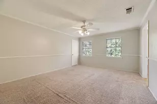 624 Trailwood Ct, Garland, TX 75043 - Photo 10