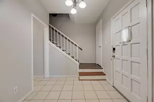 624 Trailwood Ct, Garland, TX 75043 - Photo 2