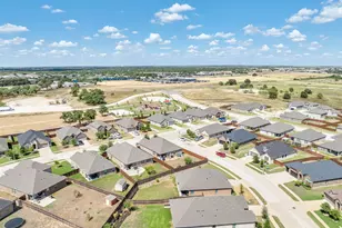 1840 Ruffian Rd, Granbury, TX 76049 - Photo 32