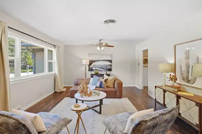 4709 Selkirk Drive, Fort Worth, TX 76109 - Photo 2