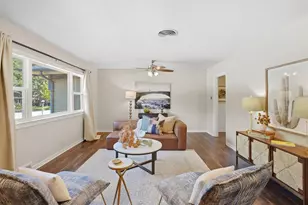 4709 Selkirk Dr, Fort Worth, TX 76109 - Photo 2