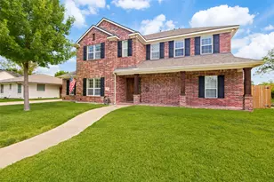 10918 Beauty Ln, Dallas, TX 75229 - Photo 2