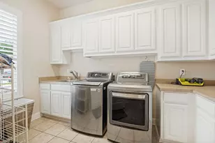 10918 Beauty Ln, Dallas, TX 75229 - Photo 24