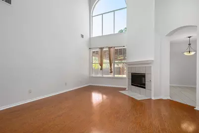 321 Andre Drive, Irving, TX 75063 - Photo 12