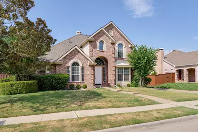 321 Andre Drive, Irving, TX 75063 - Photo 2