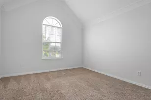 321 Andre Dr, Irving, TX 75063 - Photo 28
