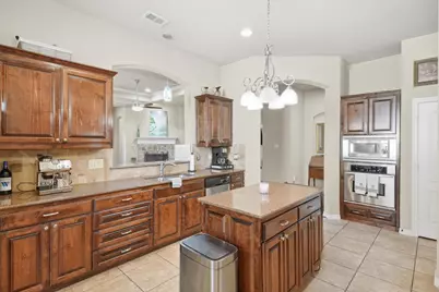 516 Magnolia Parkway, Benbrook, TX 76126 - Photo 12