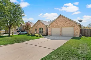 329 Village Trail, Trophy Club, TX 76262 - Photo 6