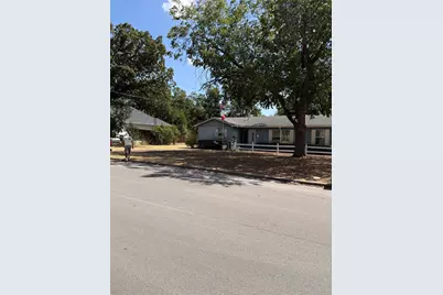 1101 W Chambers Street, Cleburne, TX 76033 - Photo 14