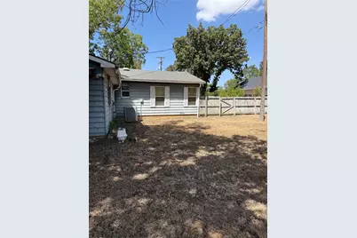 1101 W Chambers Street, Cleburne, TX 76033 - Photo 10