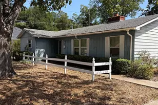 1101 W Chambers St, Cleburne, TX 76033 - Photo 6