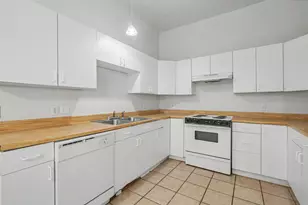 210 Joshua Blvd, Joshua, TX 76058 - Photo 10