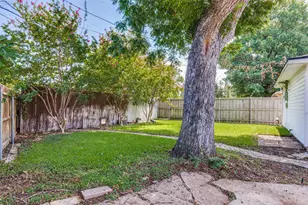 8636 San Souci Dr, Dallas, TX 75238 - Photo 24