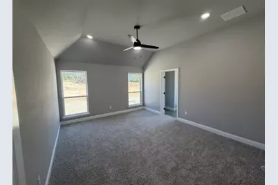 924 Eagles Way, Springtown, TX 76082 - Photo 12