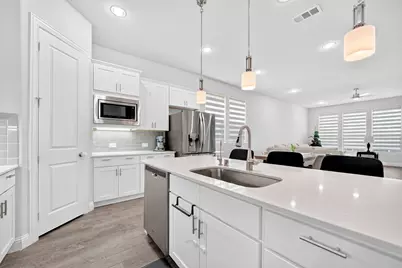12789 Royal Oaks Lane, Farmers Branch, TX 75234 - Photo 10