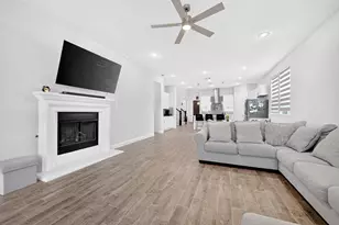 12789 Royal Oaks Ln, Farmers Branch, TX 75234 - Photo 24