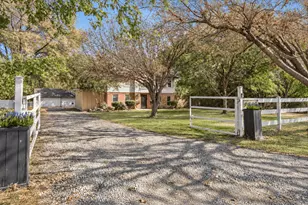 8912 S Hickory Rd, Krum, TX 76249 - Photo 2
