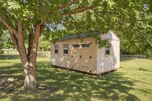 8912 S Hickory Rd, Krum, TX 76249 - Photo 32