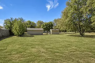 8912 S Hickory Rd, Krum, TX 76249 - Photo 34