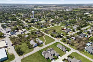 208 W 6th St, Justin, TX 76247 - Photo 26