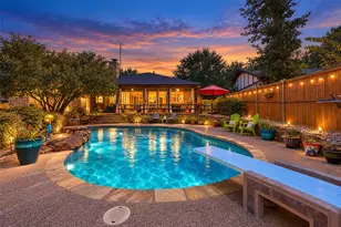 2125 Cambridge Dr, Hurst, TX 76054 - Photo 2