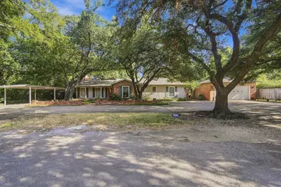 1107 E Walnut Street, Hillsboro, TX 76645 - Photo 2